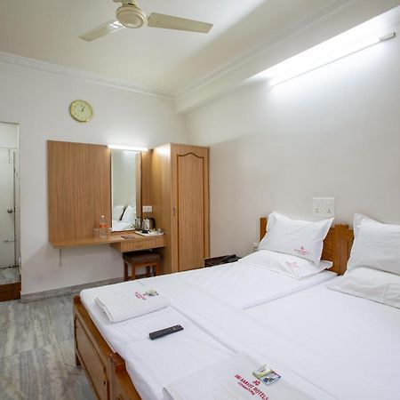Sri Aarvee Hotels Kojambuttúr Kültér fotó