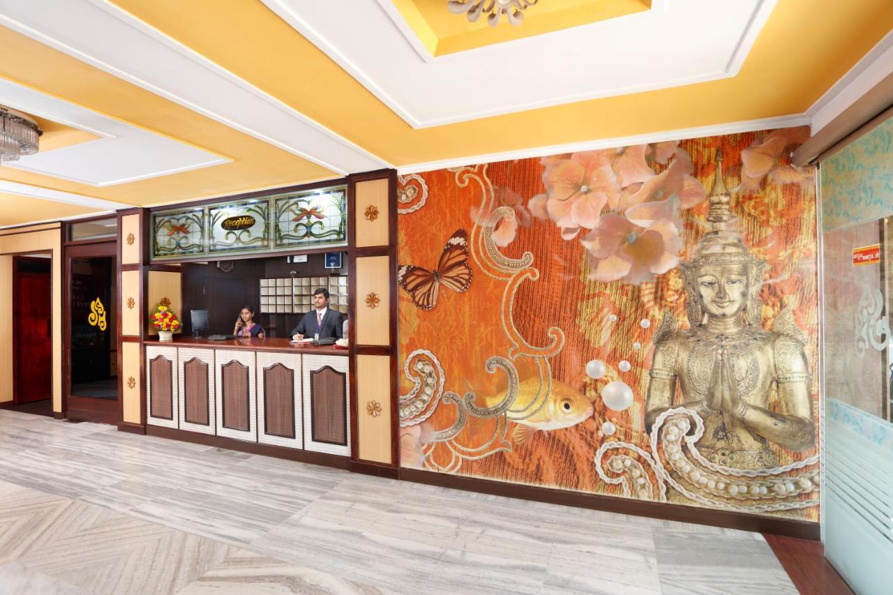 Sri Aarvee Hotels Kojambuttúr Kültér fotó